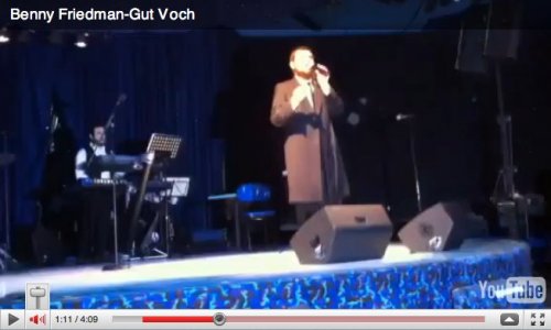 Shavua Tov! Ah Gut Voch de Avraham Fried em apresentação de Benny Friedman