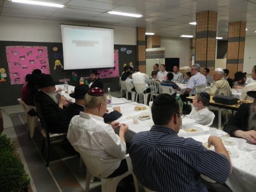 Fotos: Hitvaadut 19 de Kislev no Talmud Thorá Lubavitch do Bom Retiro