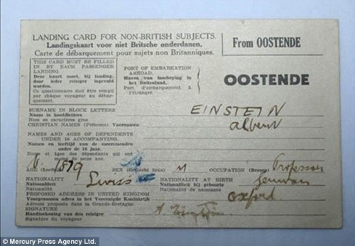 Documento de Imigração de Albert Einstein em Fuga da Alemanha Nazista Reaparecem após 80 anos na Inglaterra