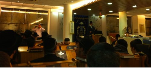 Vídeo & Foto: União das Kehilot no Grande Hesped no Beit Chinuch - Yom Kipur Katan, Erev Rosh Chodesh Menachem Av 5771