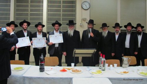 FOTOS: Yeshivá Lubavitch Gradua 8º Grupo de Rabinos Formados no Brasil em 2011