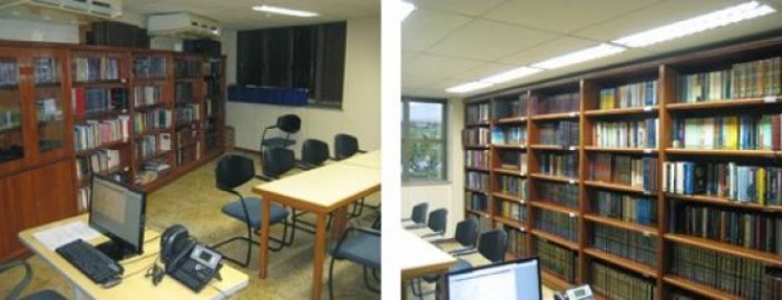 Biblioteca Judaica do Beit Lubavitch RJ com 3.500 Livros para Leitura e Pesquisa