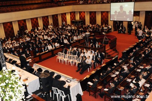 FOTOS OFICIAIS: Grande Siyum Hashas Mundial na Sinagoga Beit Yaacov